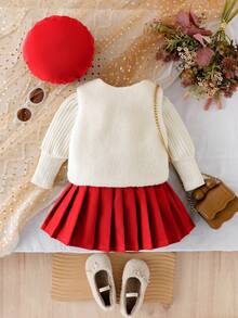 SHEIN Playful Pals 婴幼儿女童杏色蝴蝶结针织中式领长袖上衣，红色百褶裙，搭配贝雷帽，优雅淑女风四件套，适合所有季节 - 紅色 - 查看 2