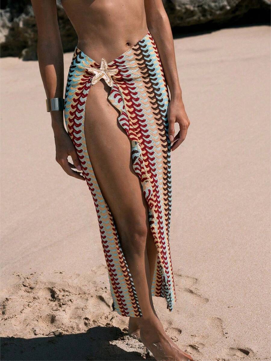 Swim Chiccia 女士秋冬海滩度假泳衣，多色条纹纹理面料双面高开叉裙，金属海星装饰罩衫