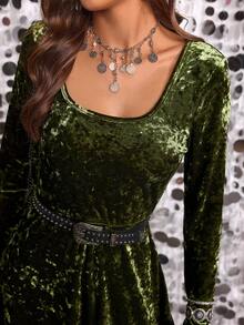 SHEIN LilyWest Damen grünes Diamant-Plüsch-Plüsch-Textilgewebe Quadratischer Ausschnitt Taillengürtel A-Linie Saum Westliche Party Elegantes Party Ballkleid Geburtstags-Geschenk Date-Outfit Unabhängigkeitstag Cyber Monday Halloween Double 11 Shopping Festival Weihnachtsabend Weihnachten Halloween Erntedankfest Diwali Herbst Kleid Herbst/Winter Neue Mode Nische Design Vielseitig Langarm Kurzes Elegantes Party Kleid - Grün - Übersicht 6