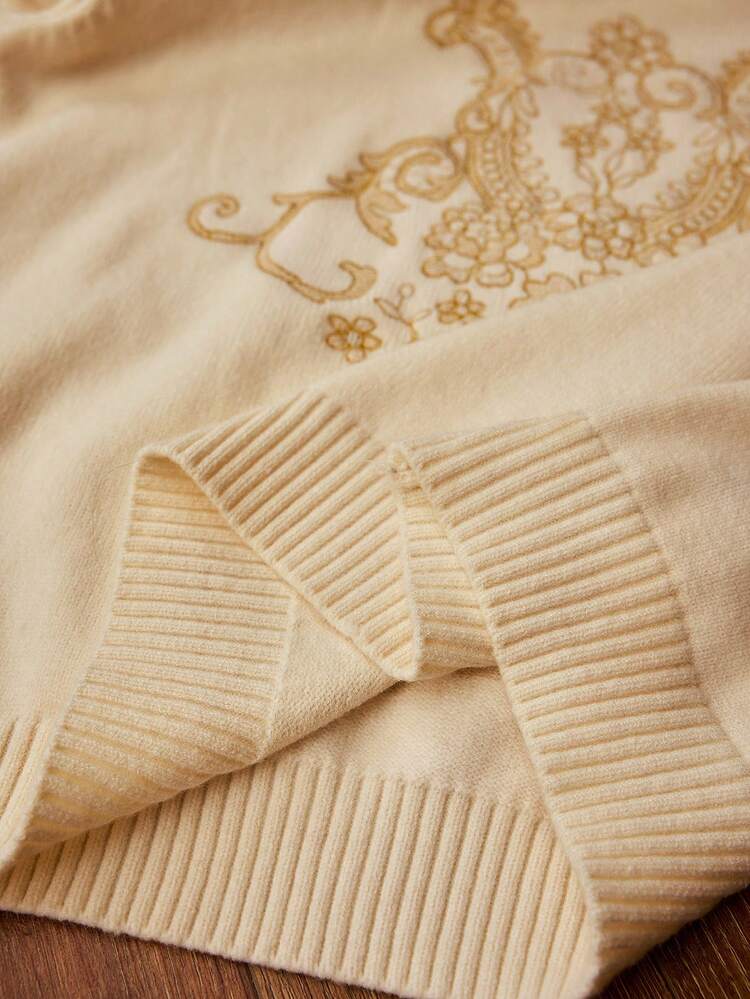 PLUS SIZE EMBROIDERY PULLOVERS SWEATER