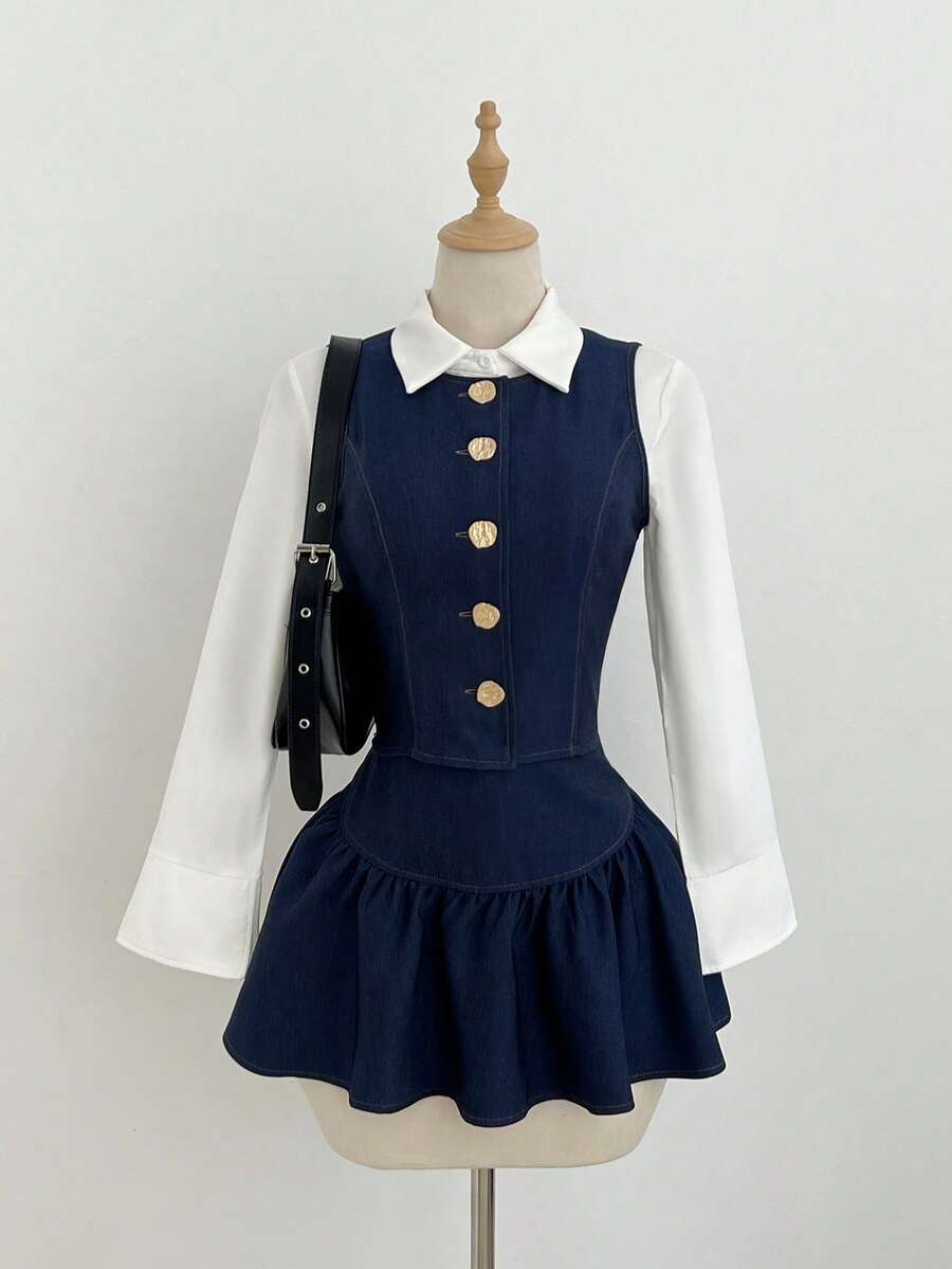 Flirla Conjunto de 2 piezas de chaleco ajustado con cuello redondo, botones metálicos decorativos y falda mini con volantes en laBottomr en tela vaquera azul marino. Elegante para la oficina, maestros, escuela, citas, uso diario, otoño/invierno - Azul Marino - Ver 1