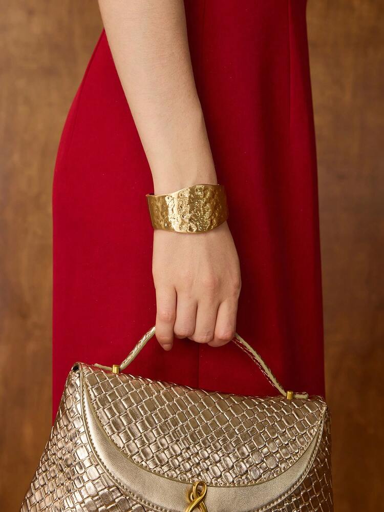 14Kゴールドメッキ ハンマード テクスチャー バングルブレスレット