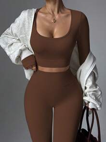 Slayform 女士纯色无缝圆领高弹力运动服套装，春秋季棕色瑜伽套装，棕色两件套健身套装 - 棕色 - 查看 4