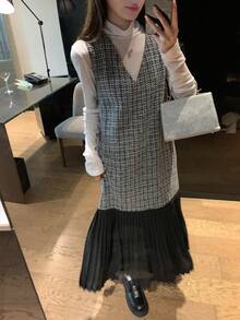 女士V领褶裥拼接中长连衣裙 - 黑色 - 查看 3