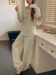 DAZY Ensemble de pyjama femme 2 en 1 en tissu texturé rayé doux - Vert - Voir 8