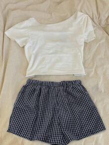 Chiquease 2pcs Women Set - Minimalist Print T-Shirt & Plaid Shorts - Multicolor - View 2