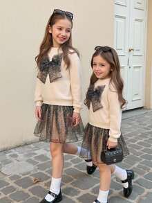 SHEIN Serisse Kids 少女3D豹纹蝴蝶结装饰圆领长袖卫衣裙，搭配全豹纹网纱下摆，适合秋冬季日常穿着 - 杏色 - 查看 1
