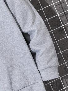 SHEIN Sweatshirt setengah terbuka kasual, nyaman, dan serbaguna untuk remaja laki-laki, sangat cocok untuk dikenakan di musim gugur dan musim dingin, atasan lengan panjang, sweatshirt abu-abu, Natal, Thanksgiving, pakaian musim dingin. - Grey - View 6