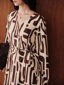 Zovinel 女式简约几何印花长袖连衣裙 - 棕色 - 查看 3