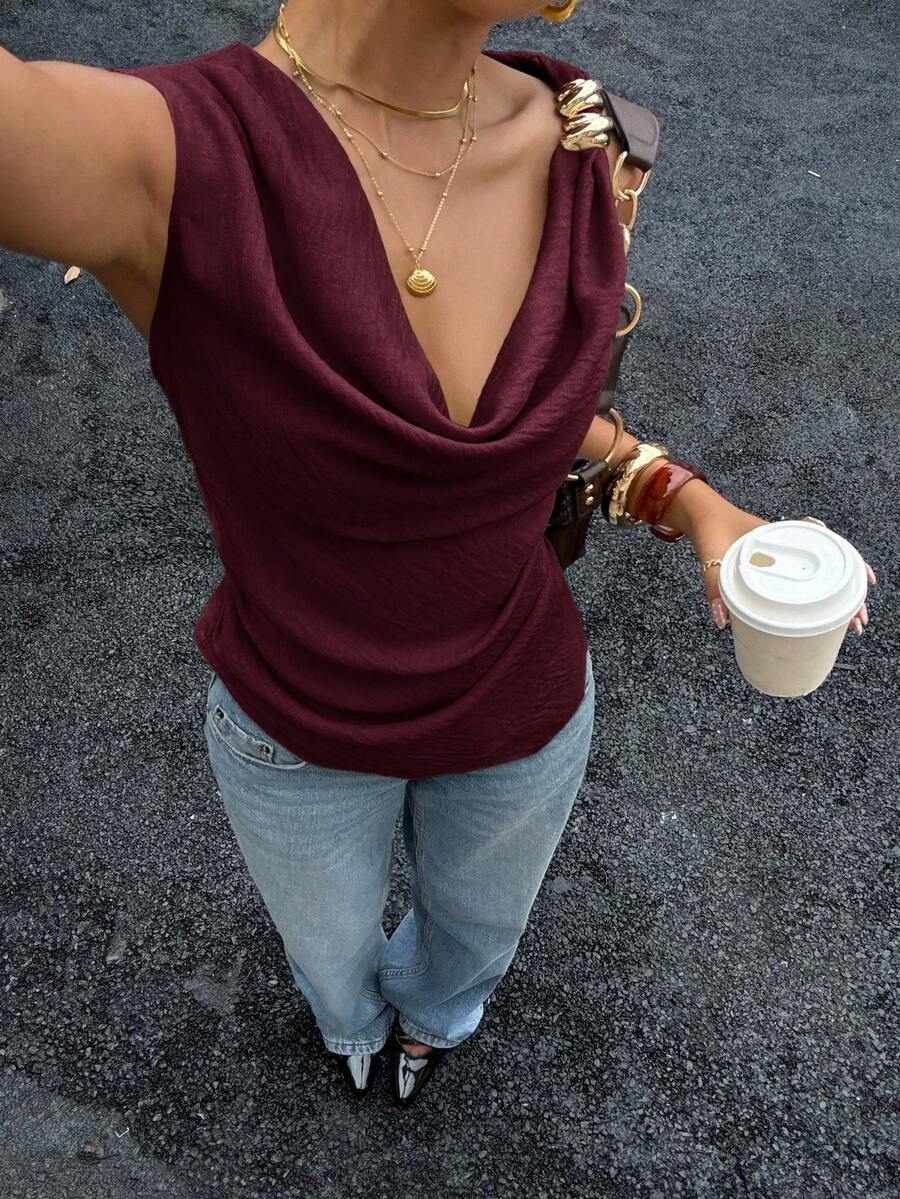 Siren Gaze 女式不对称领口褶皱腰衬衫，性感优雅办公室女士上衣，肩部饰有金属纽扣装饰，时尚、通勤、优雅、性感、度假、海滩、夏威夷、垂坠领口、外套 - 酒紅色 - 查看 1