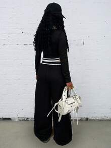 Rovax 短款圆领修身插肩长袖上衣+休闲斜口袋直筒裤 - 黑色 - 查看 2