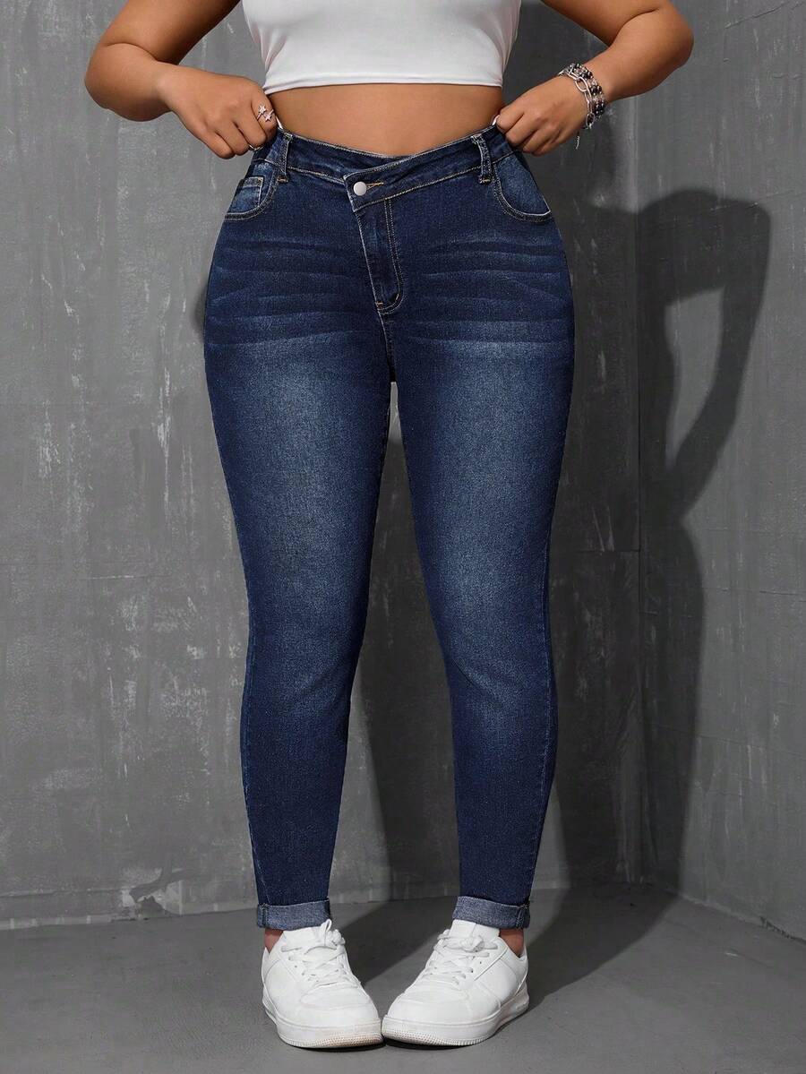 SHEIN ICON Plus Size Fashion Casual Washed Slant Pocket Skinny Jeans - Dark Wash - View 1