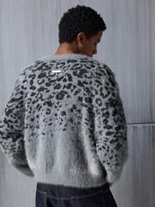 NEON BLANC Men's Round Neck Long Sleeve Front Button Fashionable Leopard Pattern Cardigan Sweater, Winter - Grey - View 3