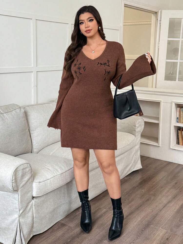 Dazy Plus Elegant Embroidered Leaf V-Neck Flare Sleeve Stretchy Fitted Short Sweater Dress, Plus Size, Autumn/Winter