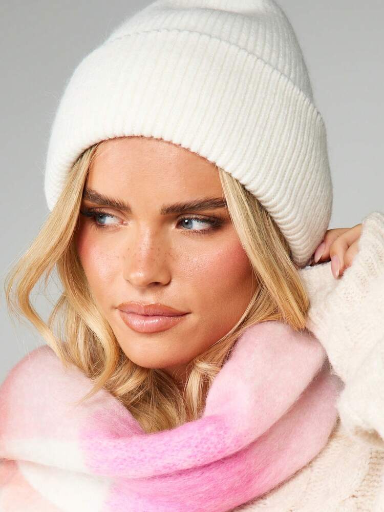 MISSGUIDED Ribbed Knit Beanie Hat Winter Headwear Cold Weather Essential Cozy Warm Cap