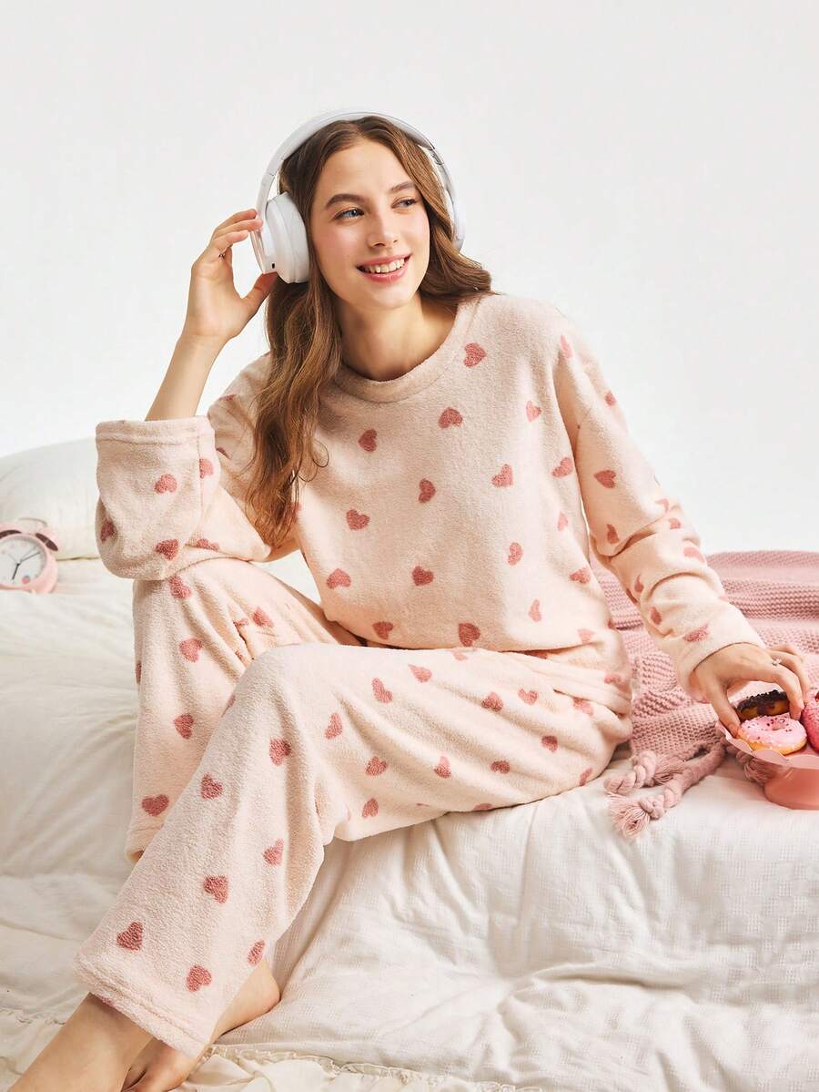 Bonmuse 两件套女士冬季抓绒睡衣套装，简约时尚如云朵般柔软的家居服套装，心形印花长袖长裤套装，可外穿