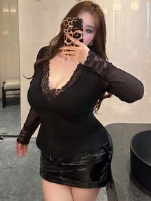 Flirla Plus Size Solid Color Sexy Deep V-Neck Lace Patchwork Long Sleeve T-Shirt #ModestFashion - Black - View 4