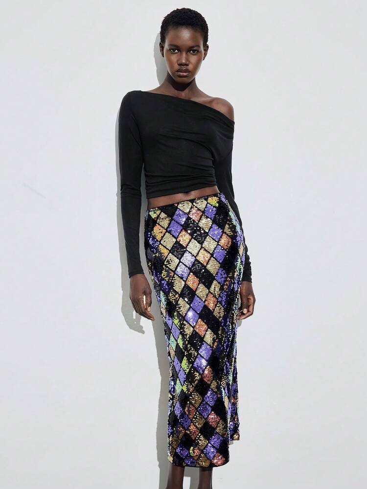 SHEIN Maija Women's Colorful Geometric Sequin Skirt With Elastic Waist Design, Hidden Side Zipper For Easy Wear, High Slit Design To Showcase Elegance And Fashion. Dazzling Geometric Sequin Decor, Suitable For Commuting, Business Casual, Office, Teaching And Other Occasions, Also Perfect For New Year And Other Holiday Gatherings, Shining Elegantly And Easily Becoming The Spotlight. St Patrick's Day Easter Beach Summer Holiday Beach Vacation Summer Going Out Graduation
