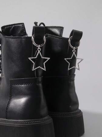 2pcs/Set Gothic Sword Pendant Shoe Decor, Unisex, Halloween