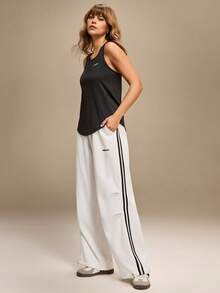 Hanevo 休闲百搭字母印花运动背心 - 黑色 - 查看 4