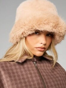 MISSGUIDED 奢华仿皮草渔夫帽 冬季时尚宣言头饰 御寒配饰 - 卡其色 - 查看 3