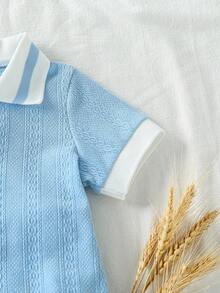 SHEIN Vintaside Kids 2pcs 0-3 Years Baby Boy/Girl/Unisex Infant Summer Blue Set, Collared Short Sleeve Top Paired With Matching Shorts, Minimalist Style No Pattern, Loose Fit, Suitable For Outings, Casual Home, Light Sports, Baby/Summer Outfit, Baby/Outdoor Wear Baby Boy Summer Outfit Blue Baby Boy Outfit Baby Boy Shorts Set Baby Boy Polo Set Boy Baby Casual Sets Baby Boy Clothes Baby Boy Clothes Boy Clothes Sets Blue Two Piece Set Baby Blue Vintage Baby Boy Outfit Baby Clothes Set Summer - Blue - View 6