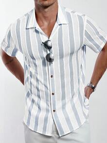 Manfinity Homme Men's Casual Striped Polo Collar Shirt  Men's Casual Preppy Baby Blue Striped Woven Fabric Short Sleeve Regular Fit Shirt With Collar And Pocket Detail Men Beach Shirts Button Up Shirts For Men Summer Mens Resort Wear Greece Vacation Outfit Men Men Stripe Button Up Shirt