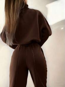 INAWLY 女式标语印花立领落肩长袖运动衫和运动裤休闲两件套，秋季 - 咖啡棕 - 查看 2