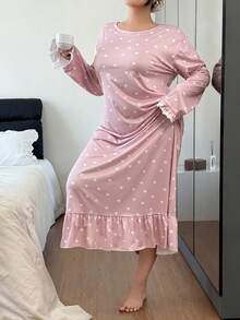 SHEIN Plus Size Heart Print Ruffle Hem Long Nightgown, For Fall & Winter, Moo Moo Night Dress - Pink - View 5