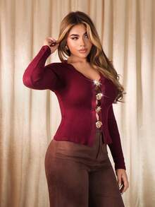 Xyvia 酒红色金属纽扣装饰针织收腰毛衣休闲办公时尚街头派对优雅婚礼万圣节圣诞新年秋冬大码女装。 - 酒紅色 - 查看 1
