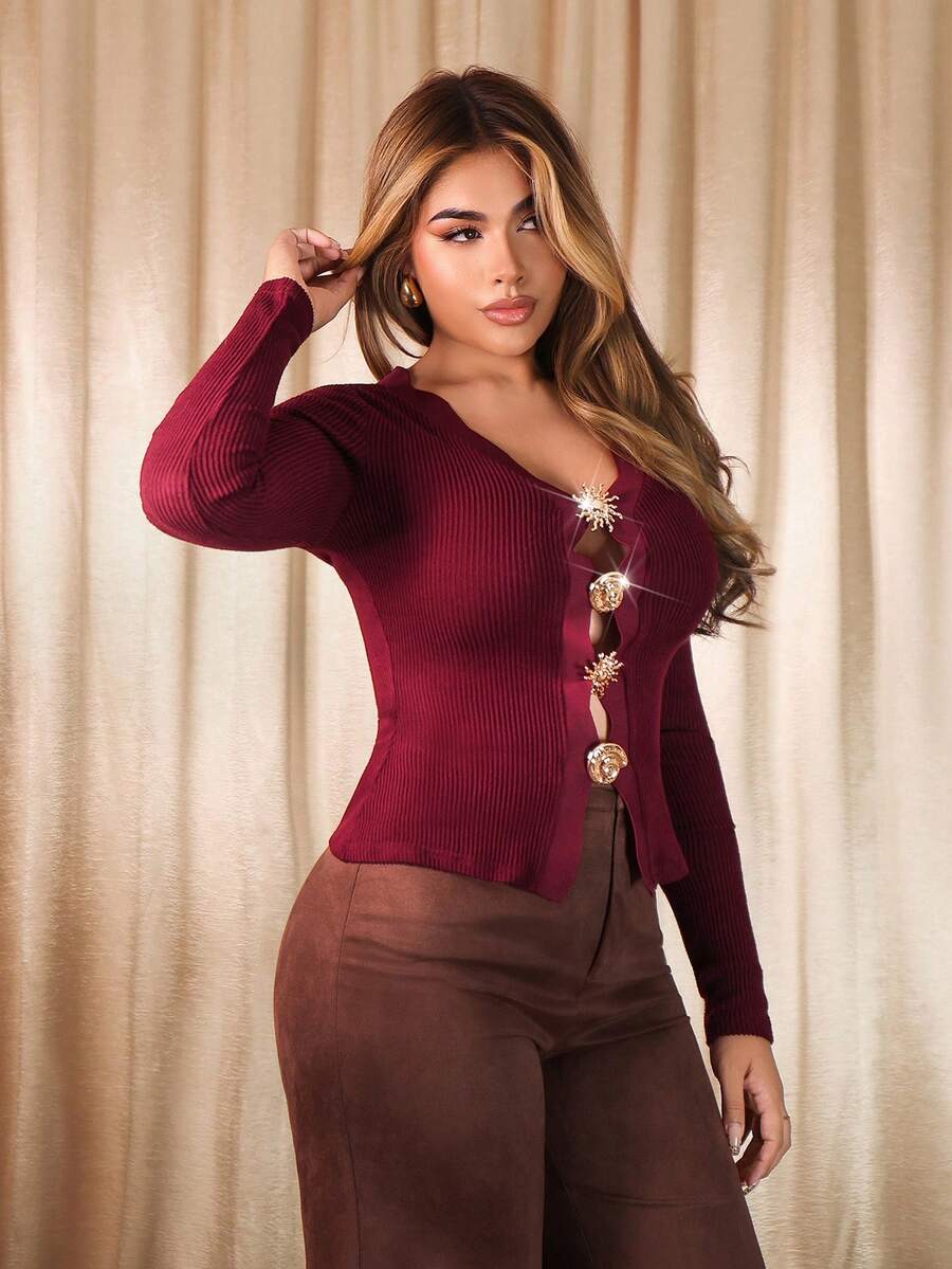 Xyvia 酒红色金属纽扣装饰针织收腰毛衣休闲办公时尚街头派对优雅婚礼万圣节圣诞新年秋冬大码女装。 - 酒紅色 - 查看 1