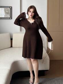 Flirla Plus Size Autumn/Winter New V-Neck Fitted Dress With Contrast Trim And Bow Decor, Coffee Color - Coffee Brown - View 4