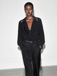 Maija Blusa de manga larga con cuello drapeado y decoración de rhinestones, de corte holgado para mujer