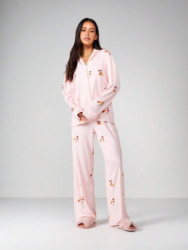 MISSGUIDED Comfortable Lounge Pajama Set With Cute Food Print Pattern For Holiday Relaxation And Sleepwear