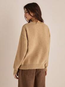 SHEIN EZwear 大码女式休闲骑士图案圆领长袖毛衣，秋冬款 - 杏色 - 查看 2