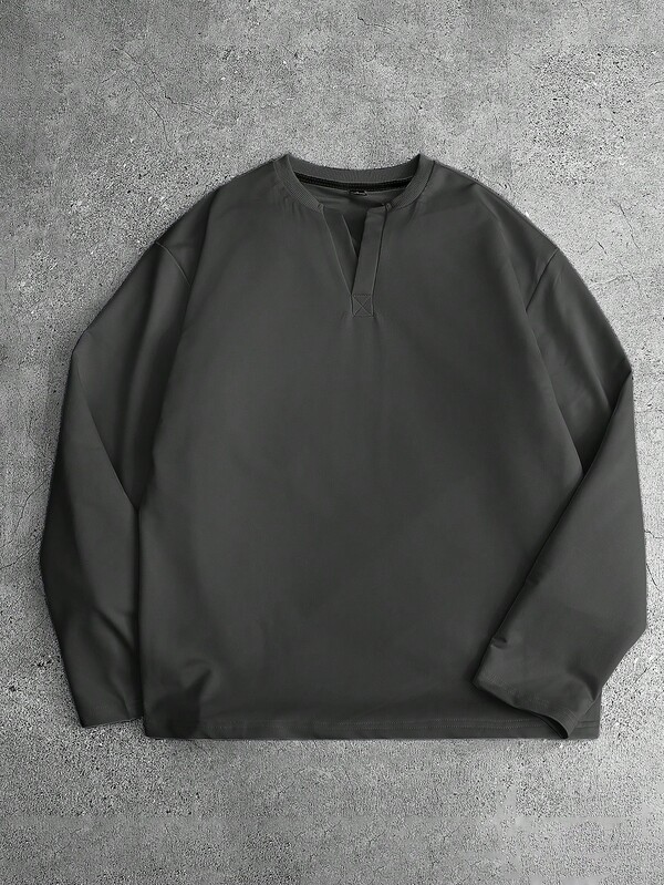 Manfinity Hypemode Men's Casual Solid Color Notched Neck Long Sleeve T-Shirt, Autumn