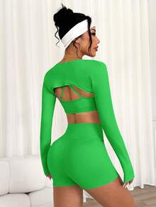 SHEIN Sovereign Charm 女士时尚休闲超短袖披肩、细肩带交叉后背设计紧身衣和紧身短裤三件套运动服套装 - 綠色 - 查看 2