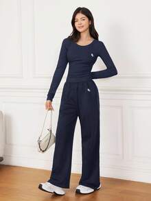 SHEIN Bộ 2 món/Bộ áo len cổ tròn tay dài thêu màu xám đơn giản cho bé gái tuổi teen và quần nỉ thêu cơ bản đa năng, thích hợp cho mùa xuân, mùa thu, mùa đông, trở lại trường học, mặc nhiều lớp - Màu xanh hải quân - Xem 3
