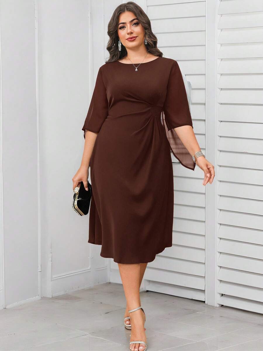 Reflora Vestido elegante de talla grande de unicolor con cuello redondo, mangas medianas y cintura plisada - Marrón - Ver 1