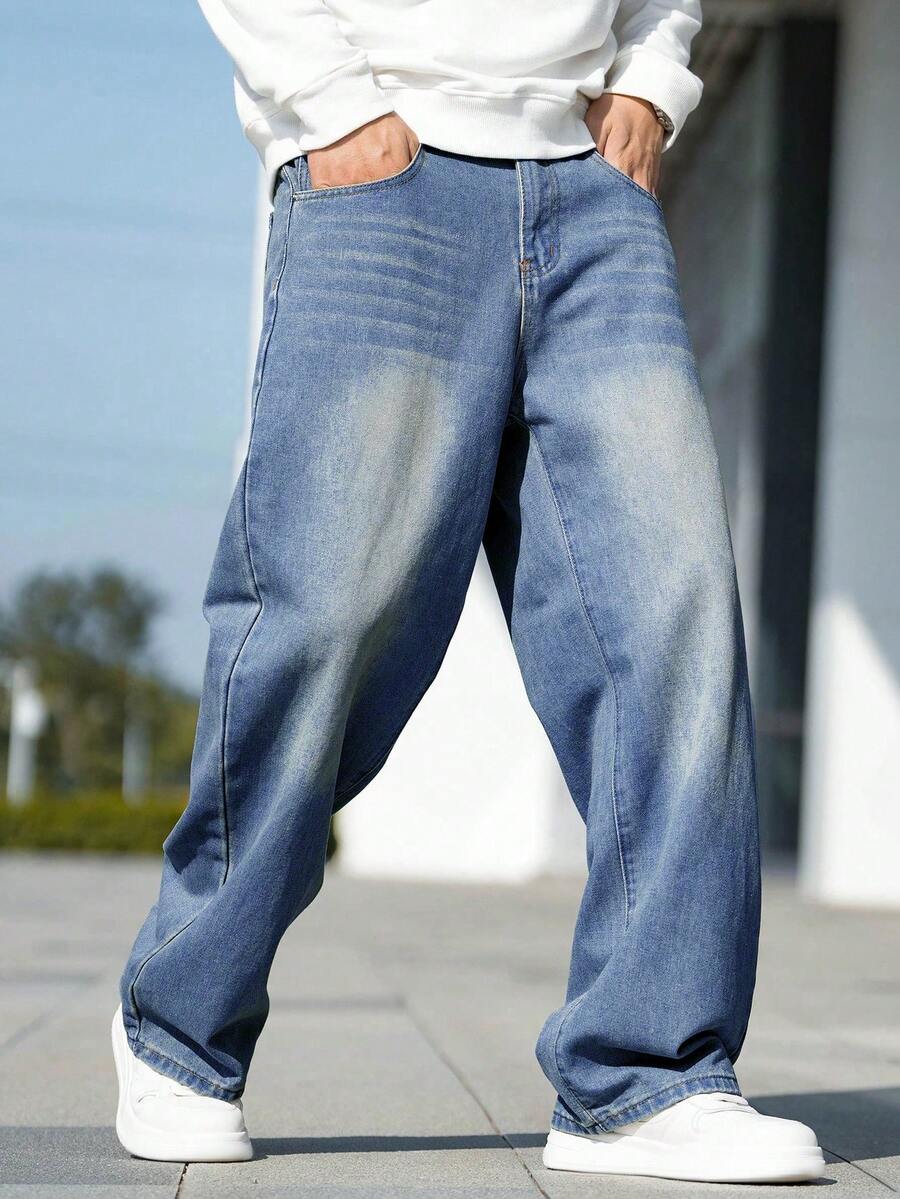 Manfinity Hypemode 男士宽松休闲蓝色牛仔裤，带口袋，时尚百搭 - 中等水洗藍 - 查看 1