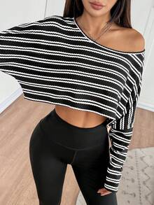 SHEIN PETITE Oversized Dropped Shoulder Striped Long Sleeve T-Shirt, Casual Loose Fit Cropped Striped Tee For Home Wear - Black and White - View 3