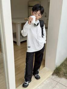 青少年男孩休闲韩版基础纯色立领加厚抓绒长袖T恤，适合秋春冬户外游玩休闲，性价比高