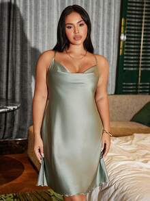 SilkySpell Plus Size Sexy Backless Cross Draped Neck Nightgown - Army Green - View 4
