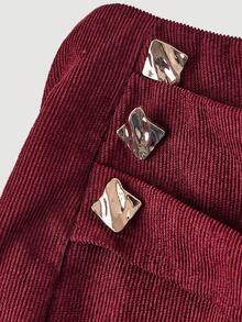 SHEIN MOD Damen Mode Metall Dekor Wickel-Shorts für den Arbeitsweg, Herbst/Winter, Neujahr, elegant, Neujahrslook, Weihnachten, Büro, Arbeit, Ausgehen, Preppy, Retro, Vintage, burgunderrote Shorts, Cord-Skort - Bordeaux - Übersicht 5