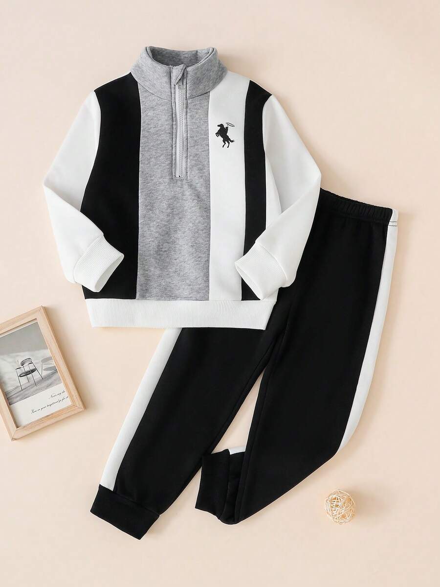 SHEIN Genkimix Kids 男童毛绒拼接撞色骑士印花拉链连帽衫和裤子休闲套装,适合秋冬季节穿着。无论是户外探险、运动玩耍还是日常休闲穿着,都能让您尽情享受每一刻。 - 彩色 - 查看 1