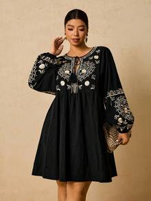 Travachic 大码休闲波西米亚风黑色刺绣 100% 纯棉连衣裙，前系蝴蝶结，长袖宽松迷你连衣裙，女式，秋季 - 黑色 - 查看 3
