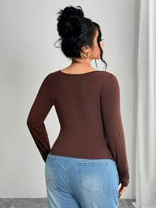 Feyla Plus Size Solid Color Minimalist Scoop Neck Long Sleeve T-Shirt - Coffee Brown - View 3