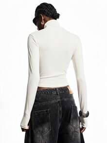 LYSMO 2025新款极简秋冬女式修身高领短款长袖上衣，饰有醒目的金属孔眼下摆，前卫都市酷炫风格，吸睛单品，显瘦显瘦，派对吸睛，性感女孩必备，前卫设计，引领时尚潮流，杏色上衣 - 杏色 - 查看 2