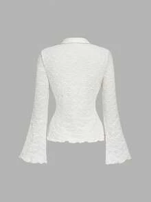 SHEIN MOD 卡其色荷叶边喇叭袖纽扣门襟长袖T恤女式衬衫，返校季，复古风，灵感源自经典风格，适合办公室穿着、通勤装、70年代复古风、Y2K风格、约会之夜、派对、皇家风、节日及生日穿着，冬季女装，圣诞节女装，新年女装，感恩节女装 - 杏色 - 查看 2