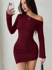 SHEIN PETITE 女式春装新年夜约会罗纹针织褶饰不对称领口修身半身裙 - 酒紅色 - 查看 1